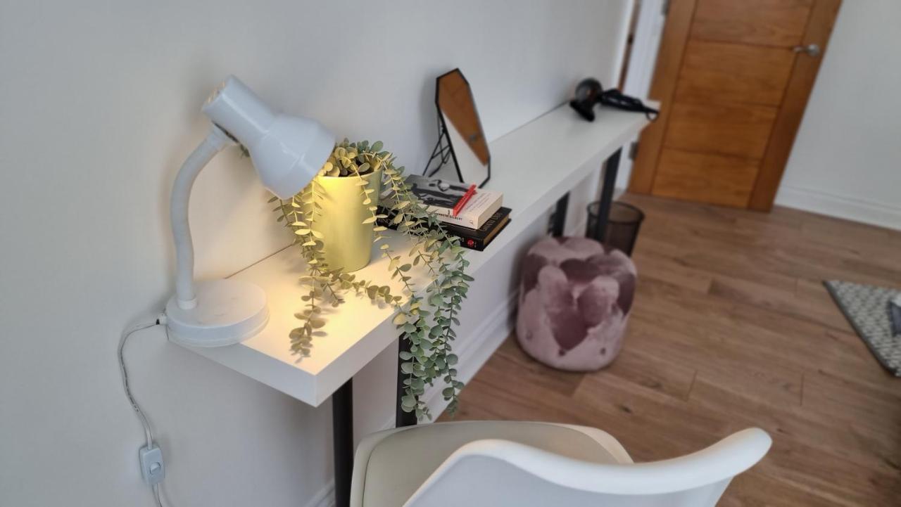 Appartamento Woodside Gardens Luxury Near Alexandra Palace, Tottenham Stadium & Drumsheds